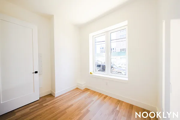 Rented by Nooklyn NYC LLC | media 4