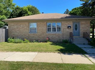 1951 Arthur Ave, Racine, WI 53405