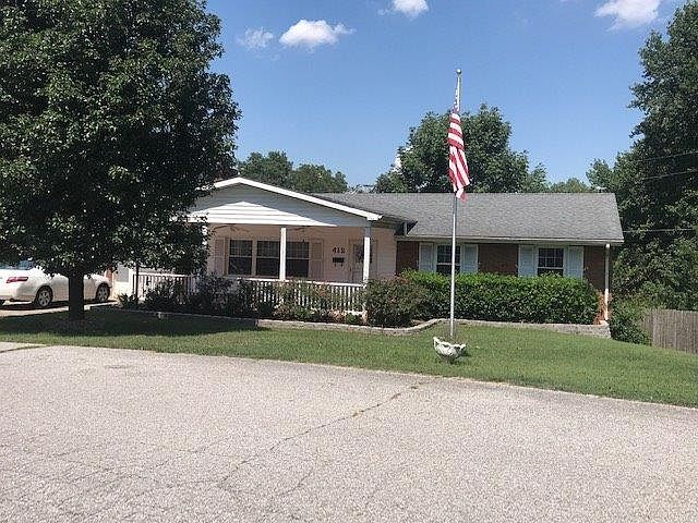 1st image of 412 Winston Way