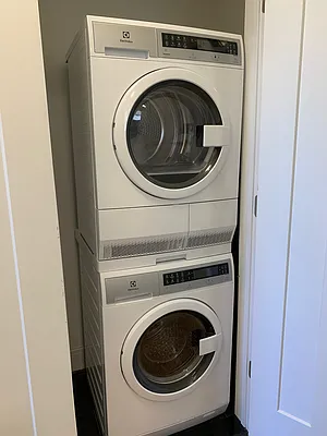 Rented by Bond New York | media 4