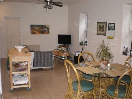 2nd image of 194 Bay St APT 3