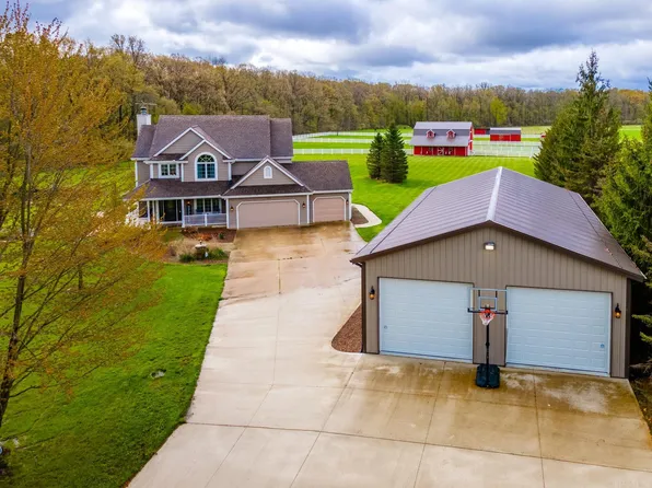 7311 McComb Rd, Churubusco, IN 46723