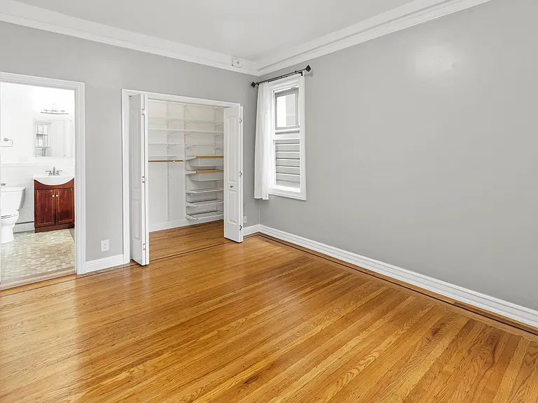 1700 Broadway Street — Photo 9
