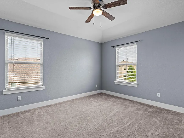 525 Compania Cv — Photo 23