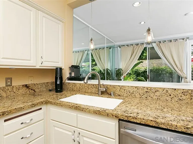 1334 Kibbings Rd — Photo 3