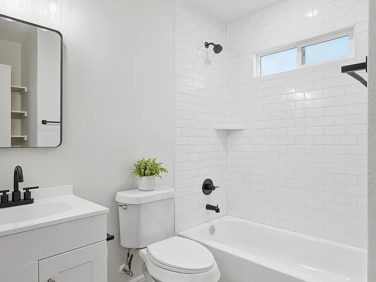 810 Cordell St — Photo 7