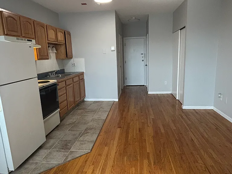 1455 Mineral Spring Ave #28 — Photo 2