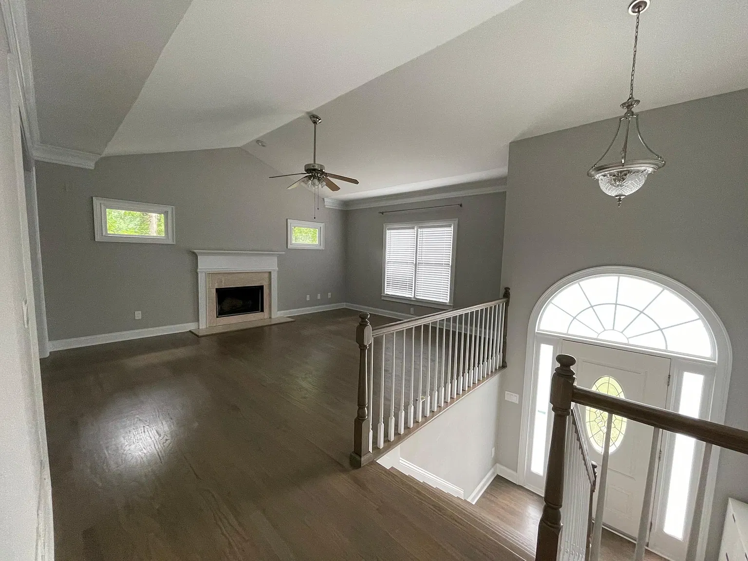 5 bed, 2176 sqft, $3,200 — Photo 4