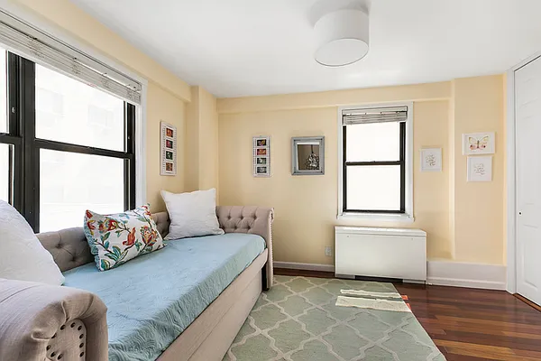 Sold by Compass | media 4