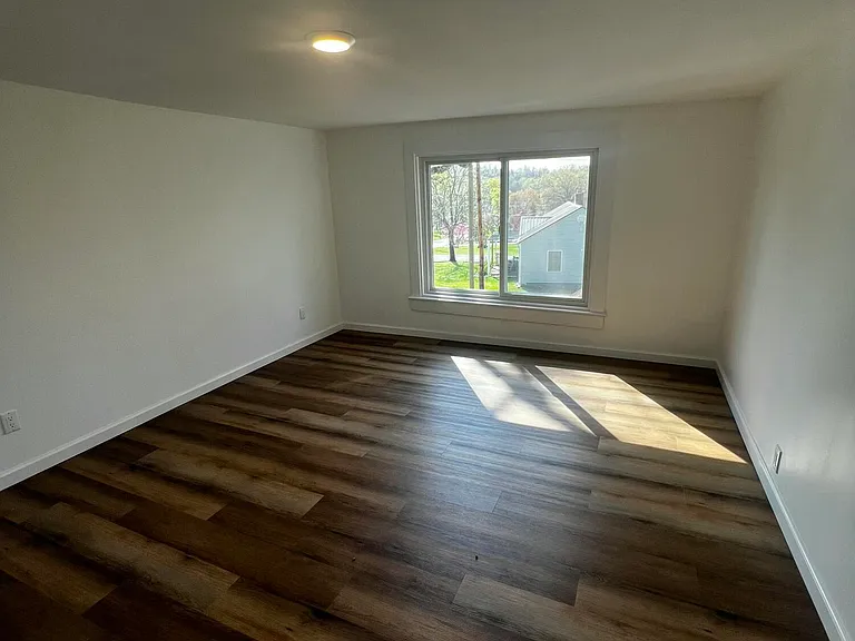 1801 Woodson Dr — Photo 32