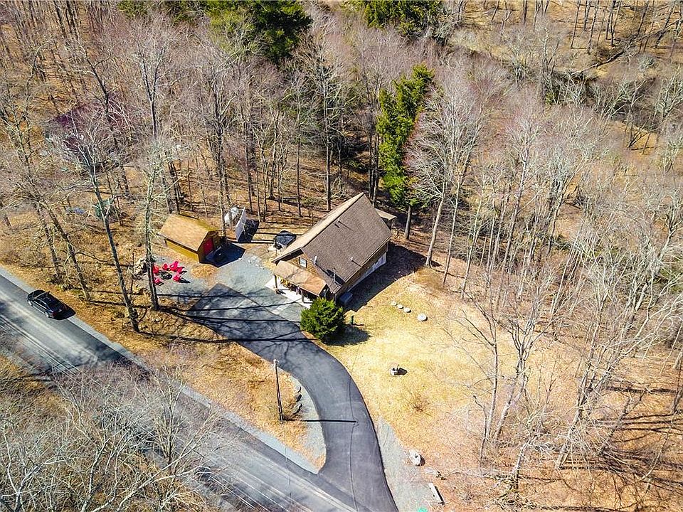 126 Lenape Dr, Pocono Lake, PA 18347 | Zillow