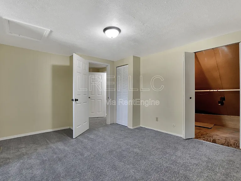 817 Lancelot Ct — Photo 33