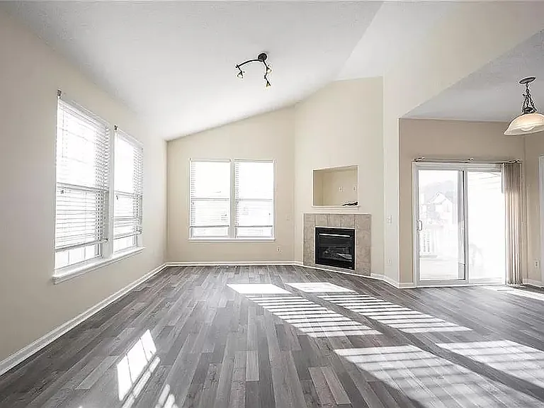 13836 Willesden Cir — Photo 5