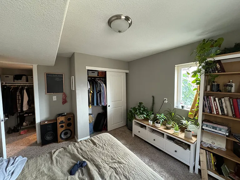 Bedroom 4 - ground floor/walkout basement