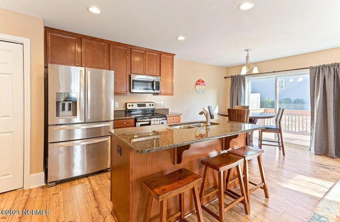 301 N Saylor St — Photo 3
