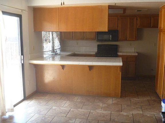 3rd image of 25639 Jonestown Dr