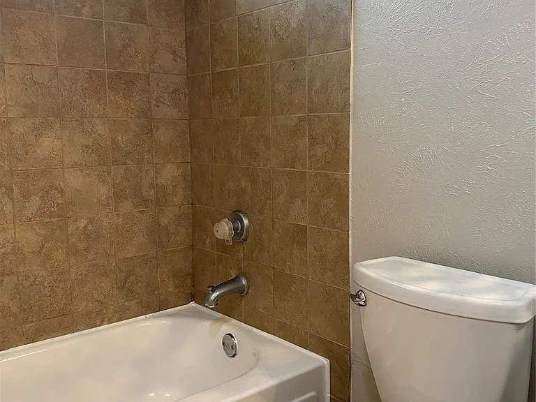 161 S Heartz Rd — Photo 15
