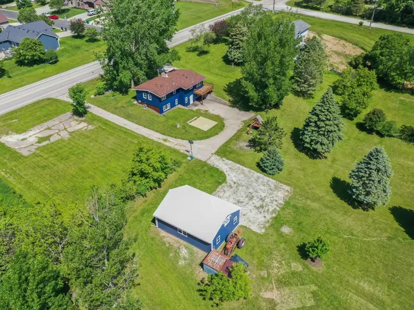 706 3rd Ave NW, Dodge Center, MN 55927