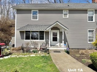 97 Deblock Rd #1A, New Hampton, NY 10958