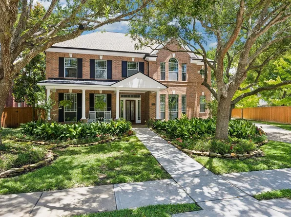 7535 Guinevere Dr, Sugar Land, TX 77479