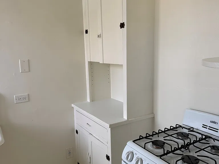 1235 E 14th Ave #23 — Photo 5