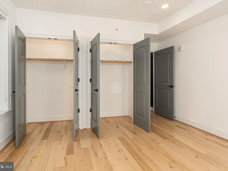 811 Upshur St NW #Penthouse 10 — Photo 29