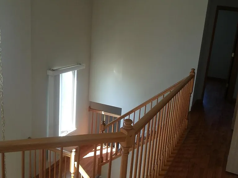 340 Richmond Dr — Photo 6