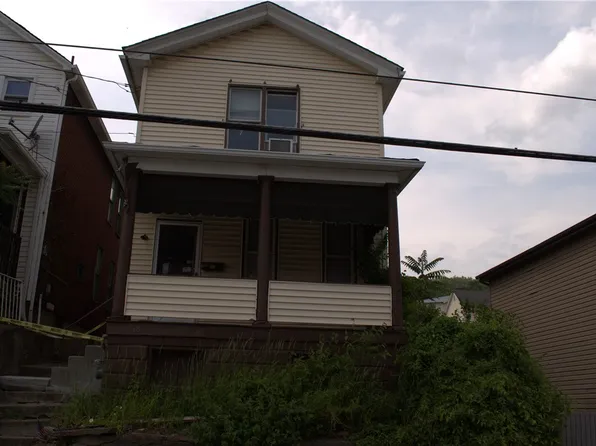 318 W 8th Ave, Tarentum, PA 15084