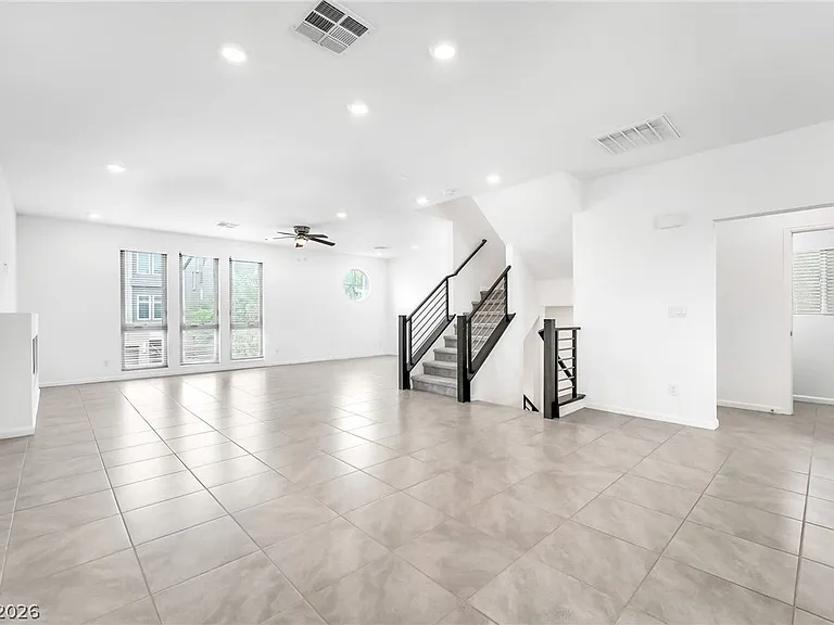 7754 Misty Oaks Ave — Photo 6