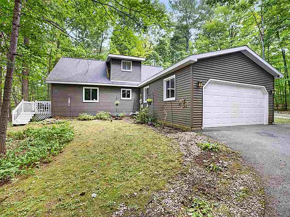 2nd image of 1330 Lalonde Rd