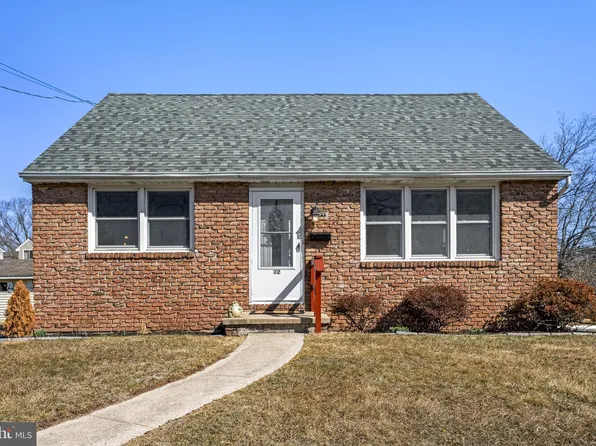32 Anthony Wayne Dr, Pottstown, PA 19464