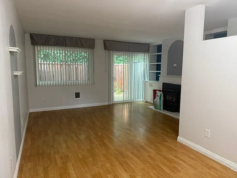 658 Racquet Club Cir — Photo 13