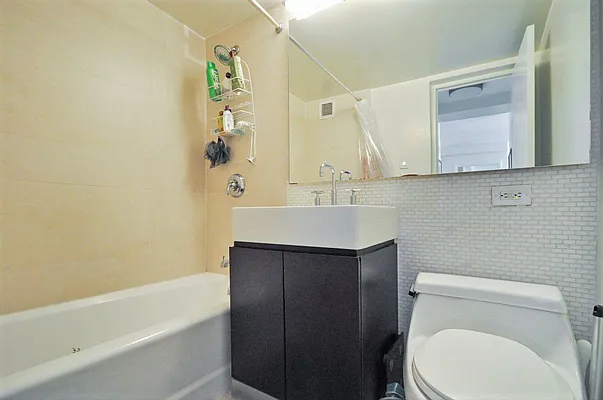 Rented by Compass | media 7