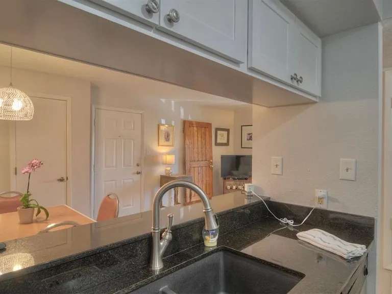 941 Calle Mejia #313 — Photo 4