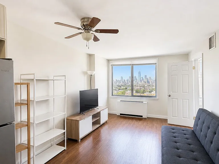 270 Marin Blvd #19R — Photo 1
