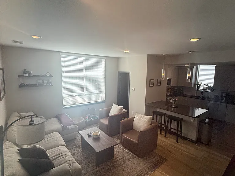 1270 Perry St #6 — Photo 1