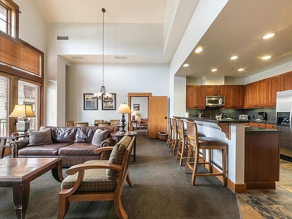 4th image of 8001 Northstar Dr #405