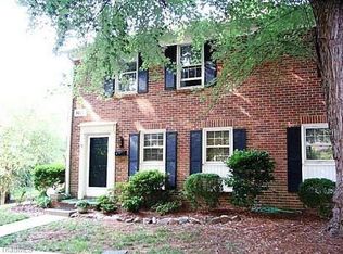 3215 E Regents Park Ln, Greensboro, NC 27455