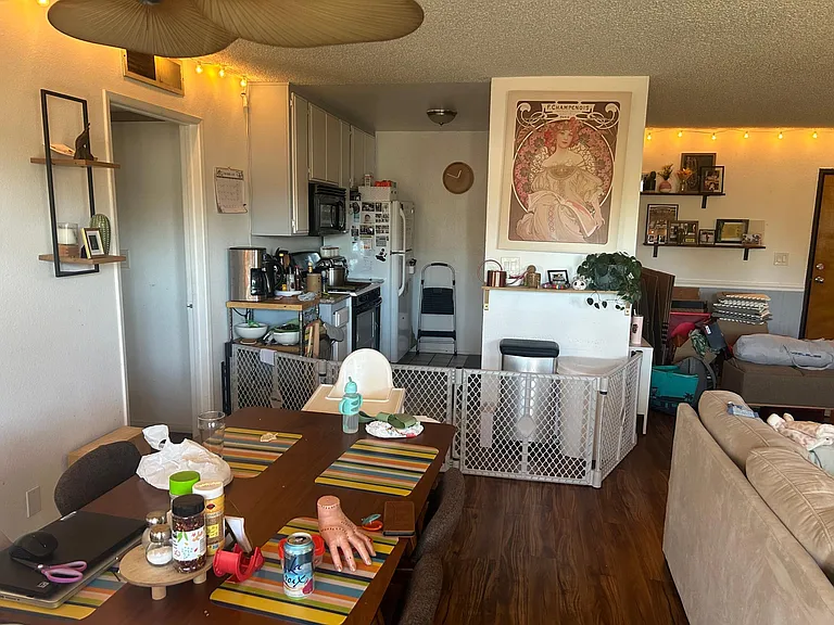 5320 Whitsett Ave #8 — Photo 23