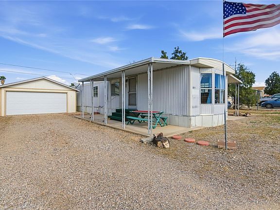 3rd image of 1211 Gemstone Avenue