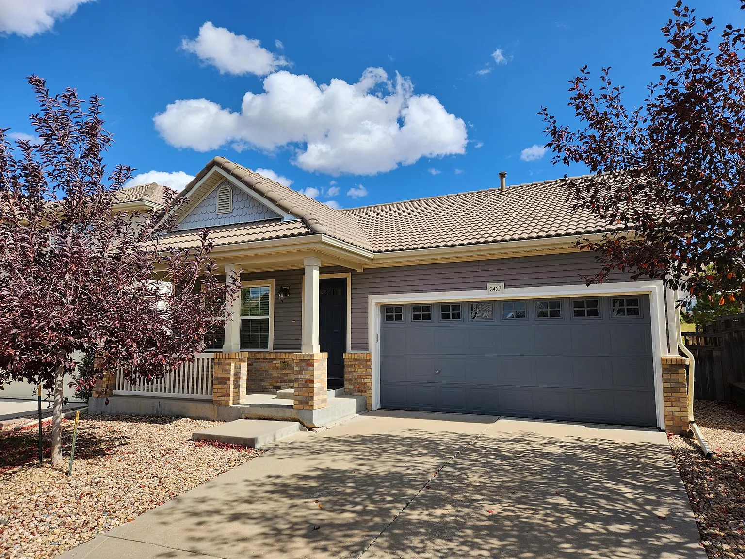 2 bed, 2800 sqft, $2,735 — Photo 1