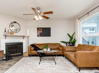 3330 Willard St APT 403, Baton Rouge, LA 70802