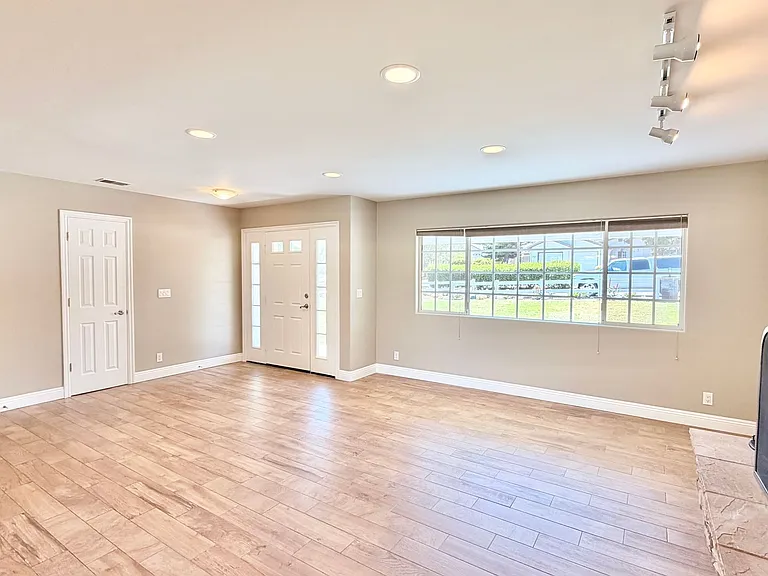 1537 McDonald Rd — Photo 3