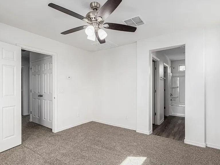 5431 W Odeum Ln — Photo 8