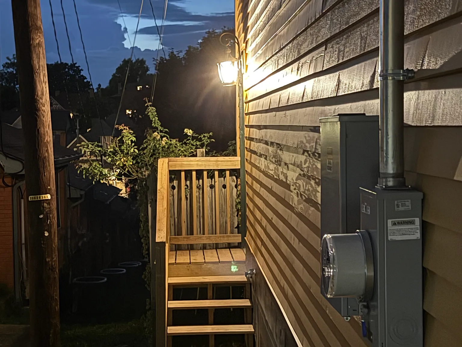 Studio, 650 sqft, $2,020 — Photo 3