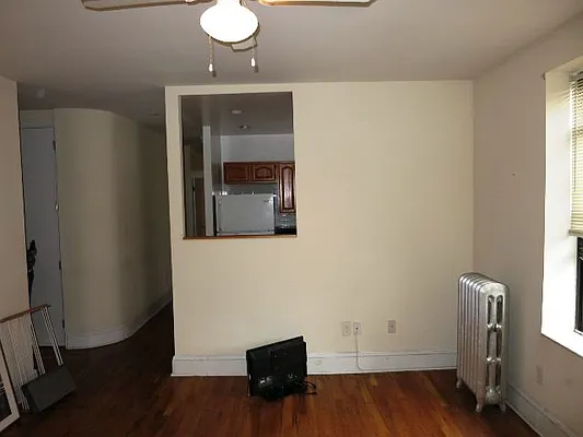 Rented by Velsor Realty | media 7