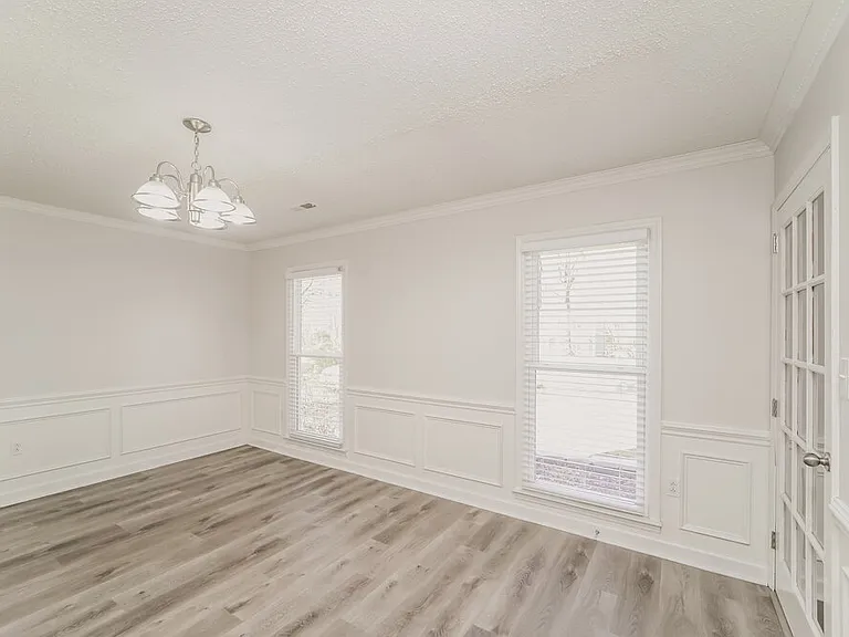 8245 Charles Crawford Dr — Photo 7