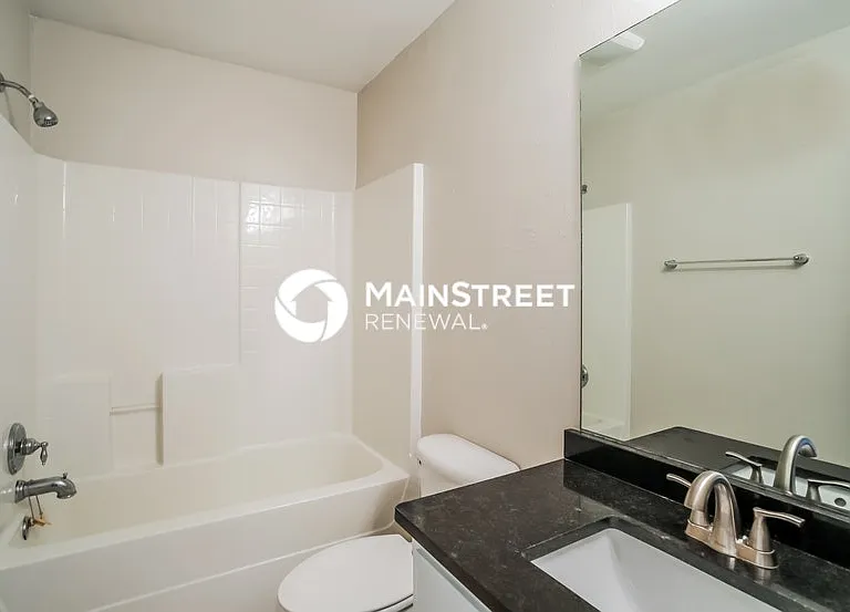 2124 NW 157th Ter — Photo 13