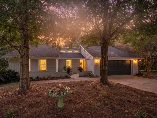 1016 Fleming Dr, Pensacola, FL 32514