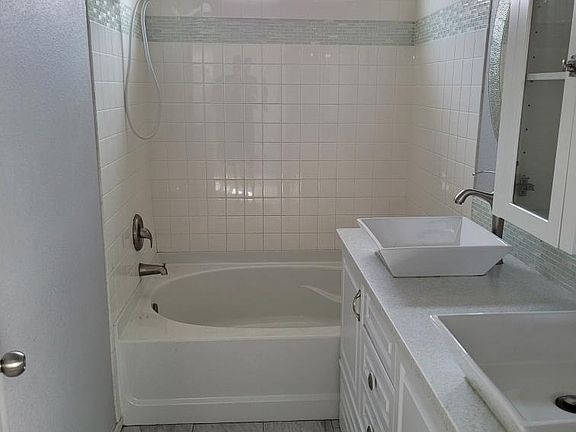 4th image of 4581 Morning Jewel Ave